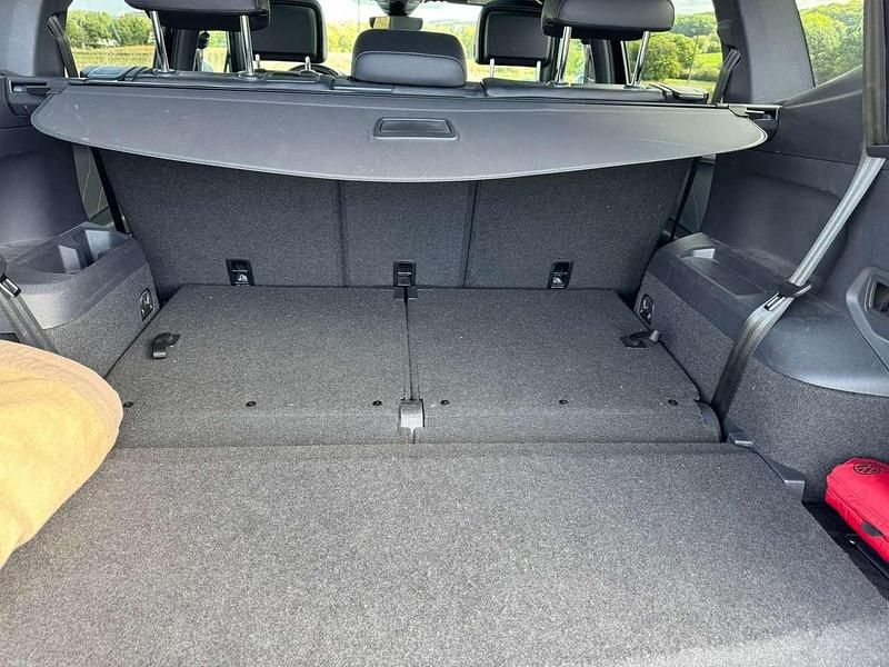 Gebraucht VW Tiguan Allspace R-line 200 PS (147 kW) 2021 Schwarz SUV