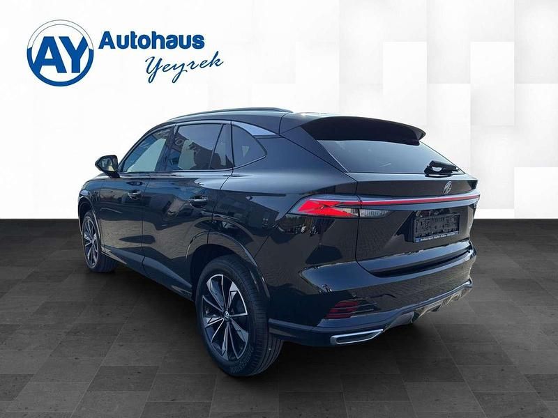 Neu MG HS Luxury 170 PS (125 kW) 2026 Schwarz SUV