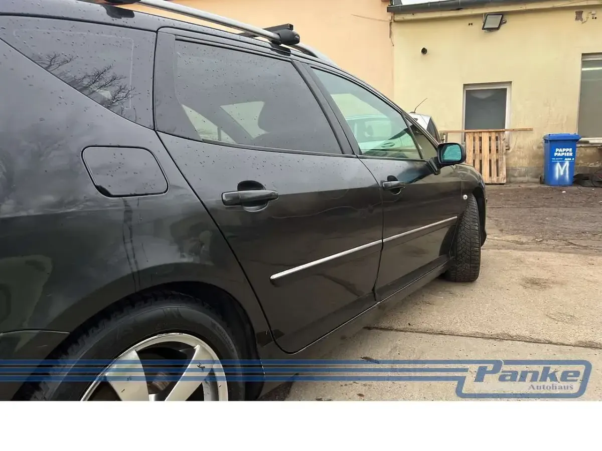 Gebraucht Peugeot 407 Premium 136 PS (100 kW) 2005 Schwarz Kombi