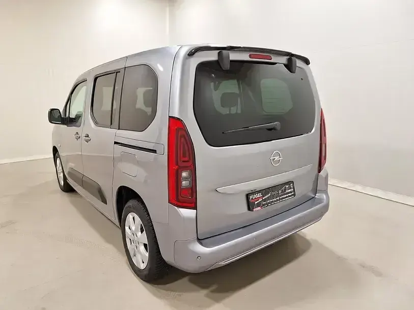 Gebraucht Opel Combo Life Elegance 131 PS (96 kW) 2022 Kontrast grau/quarz silber Van / Kleinbus