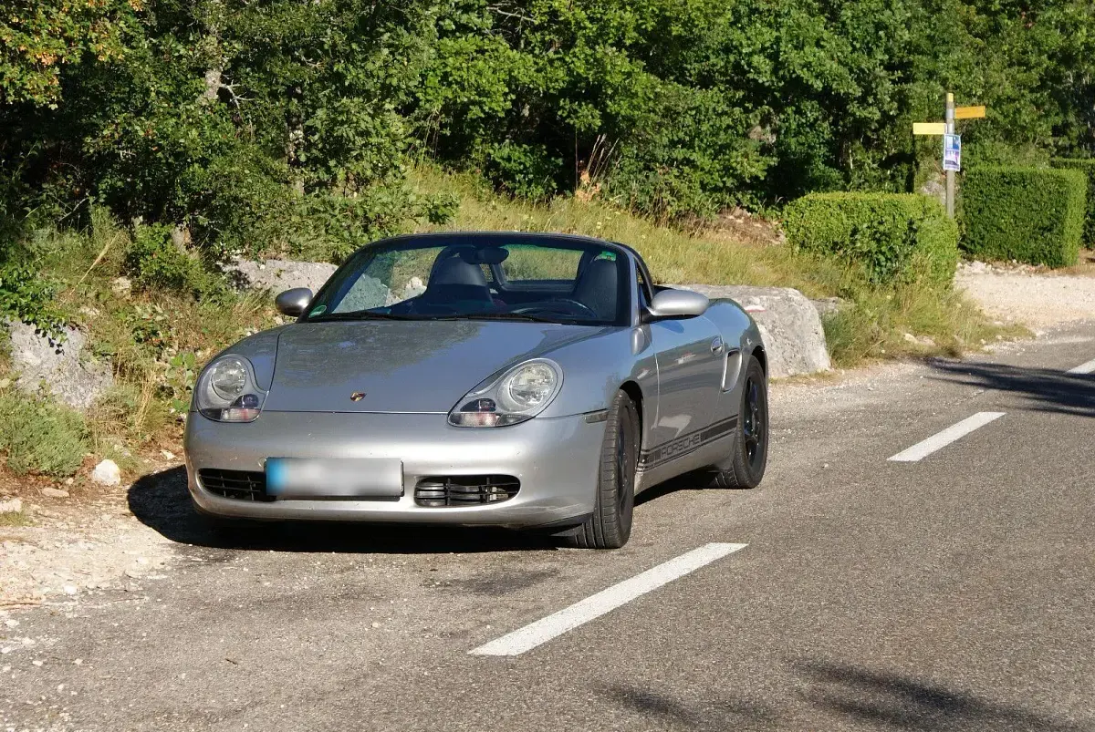 Gebraucht Porsche Boxster 220 PS (161 kW) 2002 Silber Cabrio