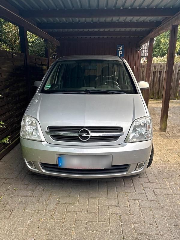 Grau Gebraucht 2005 Opel Meriva Van / Kleinbus | 1.900 € (Fairer Preis) - Bild 1/4