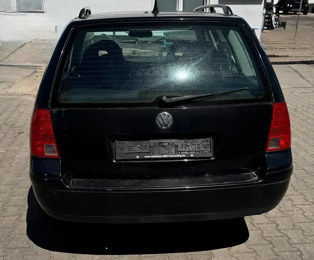 Gebraucht VW Bora 115 PS (84 kW) 2000 Schwarz Kombi