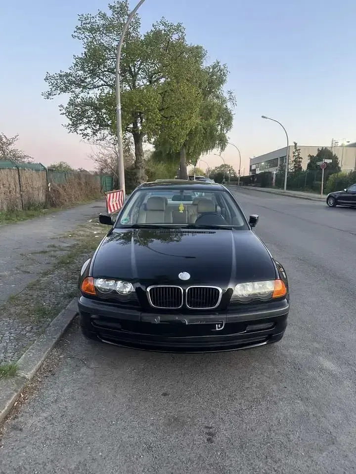 Gebraucht BMW 318 118 PS (86 kW) 2000 Limousine