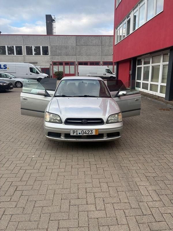 Silber Gebraucht 2001 Subaru Legacy Kombi | 900 € (Superpreis) - Bild 1/4