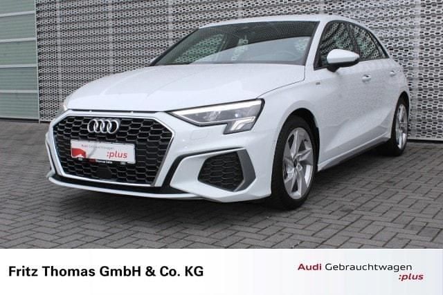 Gletscherweiß metallic Gebraucht 2022 Audi A3 Ambiente | 28.790 € (Fairer Preis) - Bild 1/4