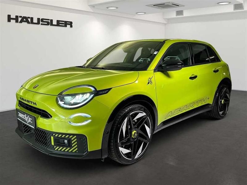Neu Abarth 600e Scorpionissima 206 kW (281 PS) 2025 Acid green SUV