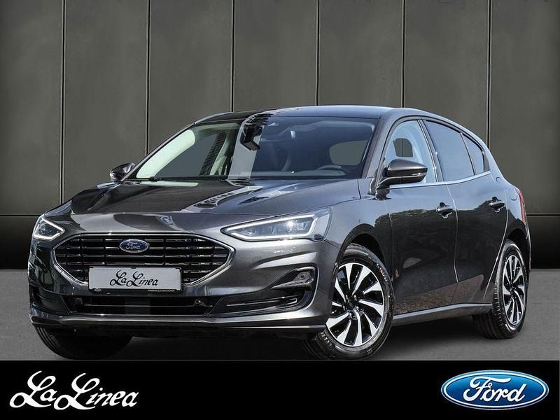 Neu Ford Focus Titanium X 155 PS (114 kW) 2026 Magneticgrau (metallic) Limousine