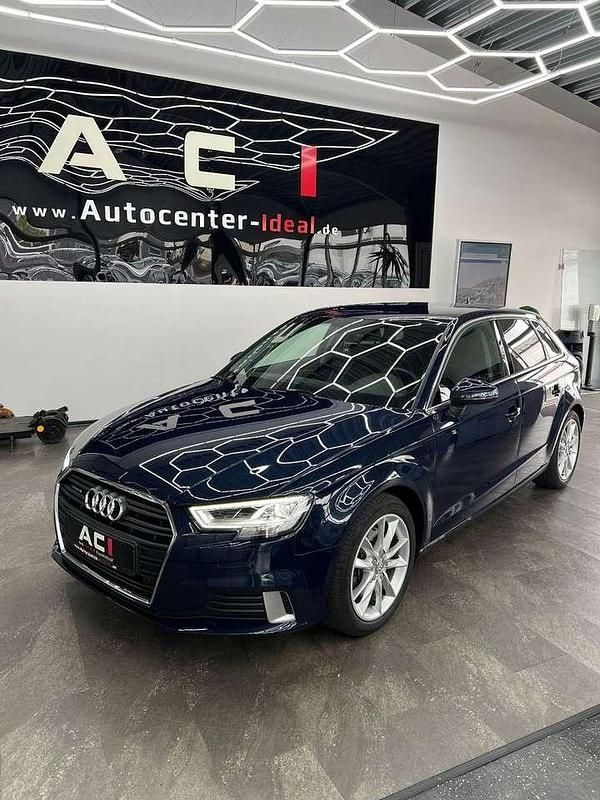 Kosmosblau Gebraucht 2017 Audi A3 Sport Limousine | 23.300 € (Etwas zu teuer) - Bild 1/4