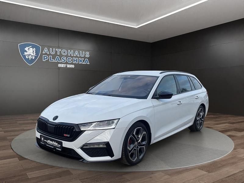 Moonweiß Gebraucht 2023 Skoda Octavia | 31.949 € (Superpreis) - Bild 1/4