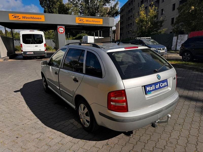 Gebraucht Skoda Fabia 75 PS (55 kW) 2002 Silber Kleinwagen