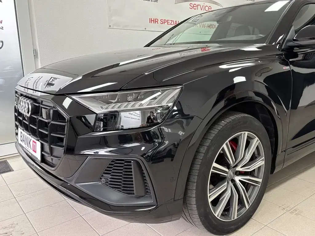 Gebraucht Audi Q8 S-line plus 286 PS (210 kW) 2019 Schwarz SUV