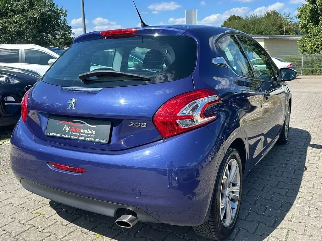 Gebraucht Peugeot 208 Allure 95 PS (69 kW) 2012 Blau Kleinwagen