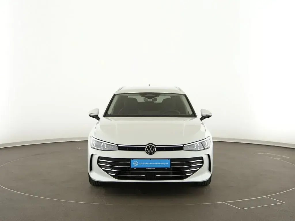 Gebraucht VW Passat Business 150 PS (110 kW) 2026 Weiß Kombi