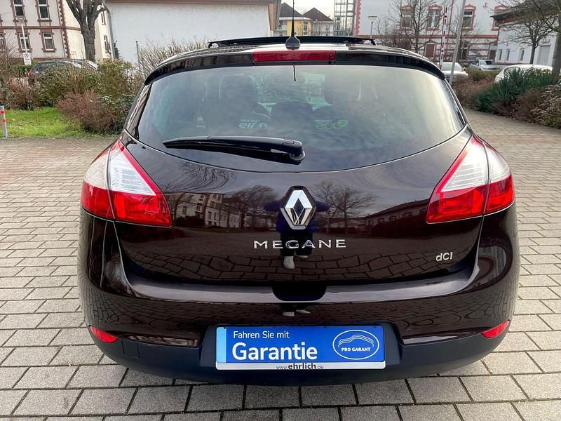Gebraucht Renault Mégane Bose Edition 110 PS (80 kW) 2014 Braun Limousine
