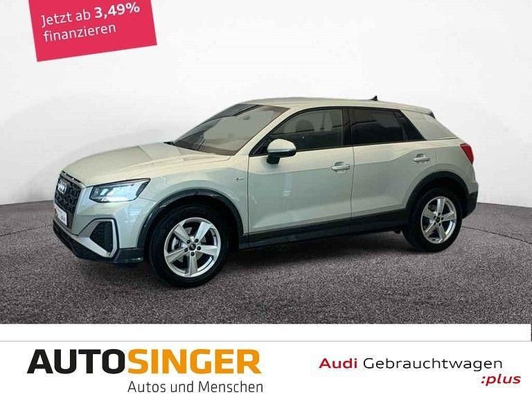 Tausilber metallic Gebraucht 2024 Audi Q2 S-Line SUV | 31.370 € (Fairer Preis) - Bild 1/4