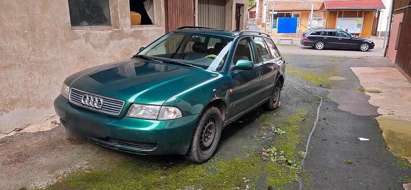 Gebraucht Audi A4 101 PS (74 kW) 1997 Grün Kombi