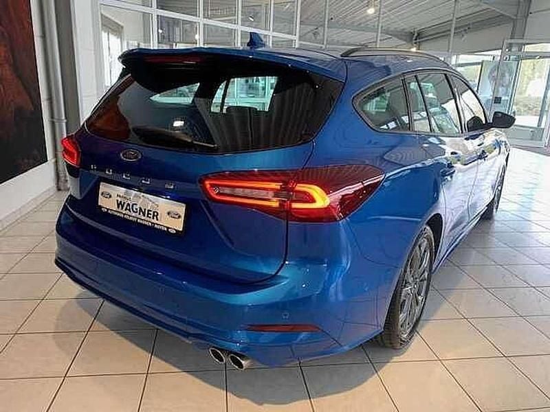 Gebraucht Ford Focus ST-Line X 155 PS (114 kW) 2025 Desert island blue Kombi