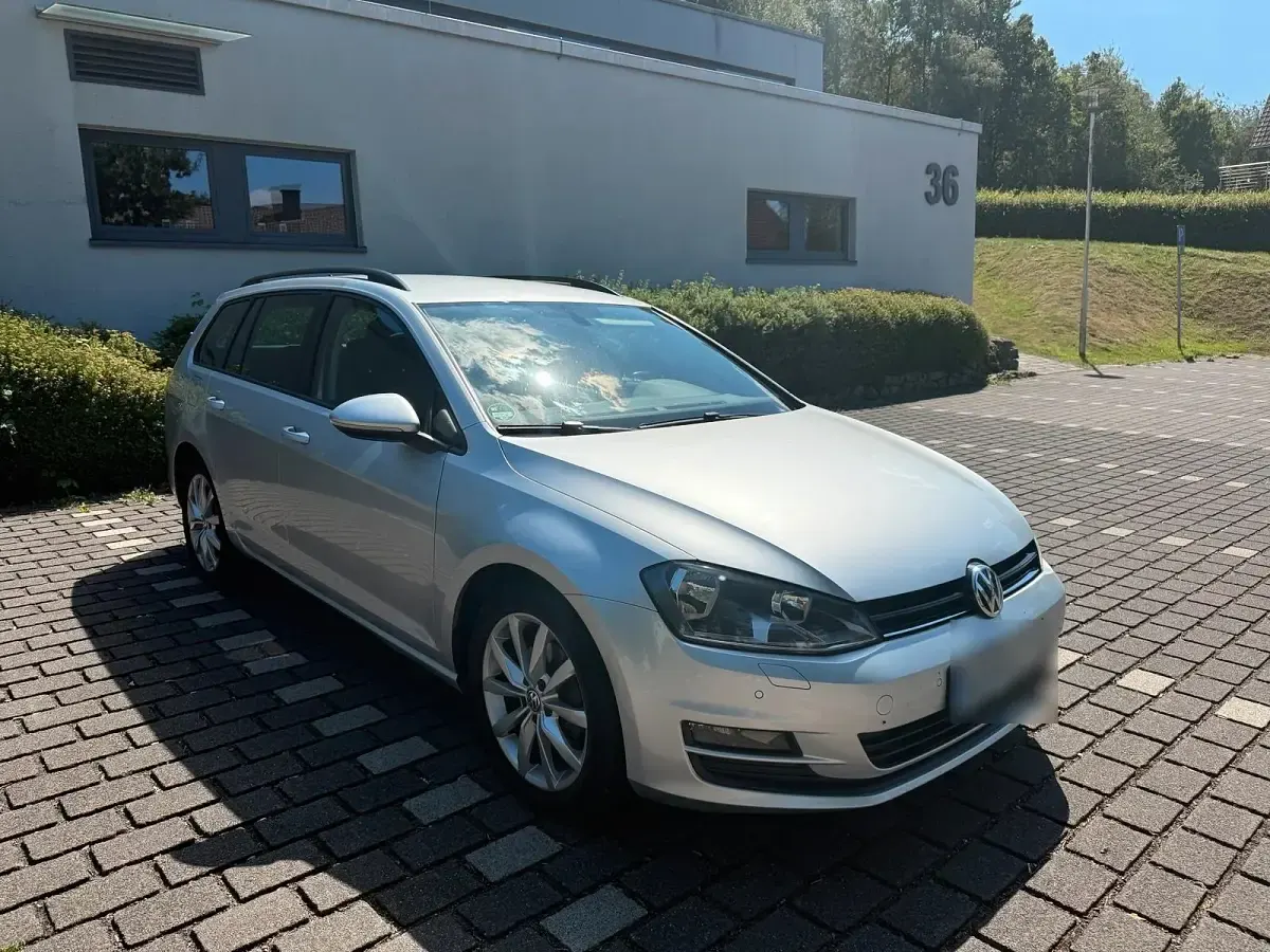 Gebraucht VW Golf VII 125 PS (91 kW) 2014 Silber Kombi