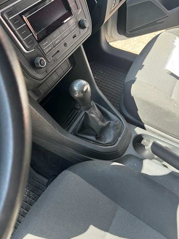 Gebraucht VW Caddy 102 PS (75 kW) 2019 Weiß Van / Kleinbus