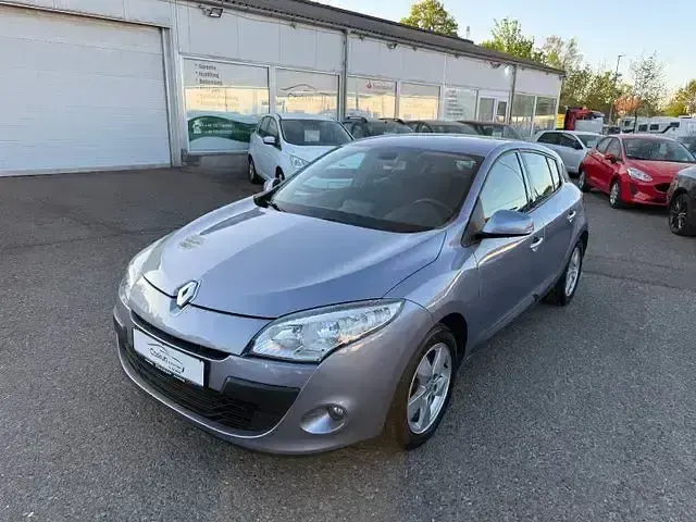 Używany Renault Mégane Dynamique 106 KM (77 kW) 2011 Sedan/Limuzyna