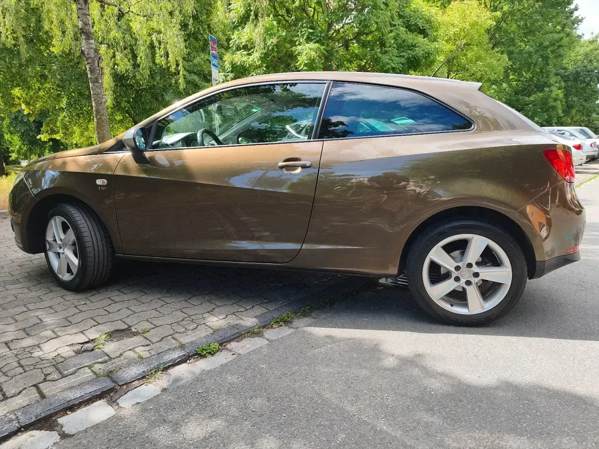Gebraucht Seat Ibiza SC Sport 105 PS (77 kW) 2011 Braun Kleinwagen