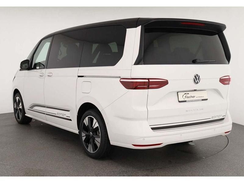 Gebraucht VW Multivan Life 150 PS (110 kW) 2025 Weiss Van