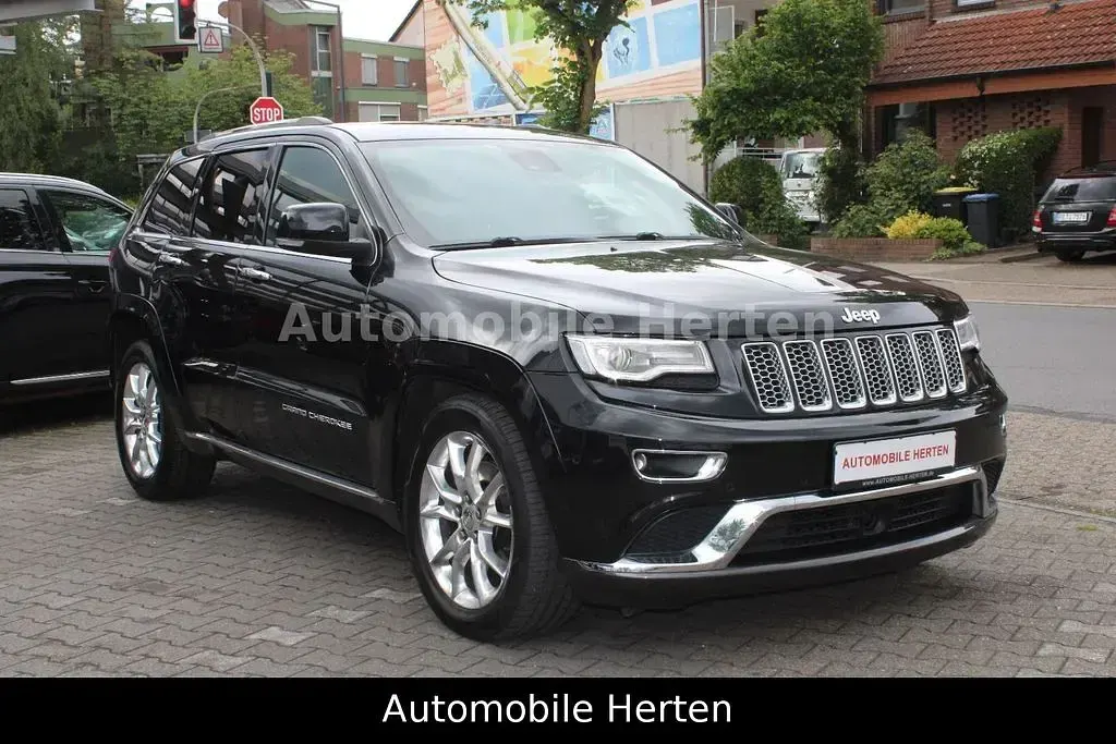 Gebraucht Jeep Grand Cherokee Summit 250 PS (183 kW) 2013 Schwarz SUV