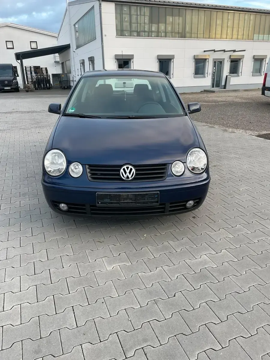 Gebraucht VW Polo 75 PS (55 kW) 2003 Blau Kleinwagen