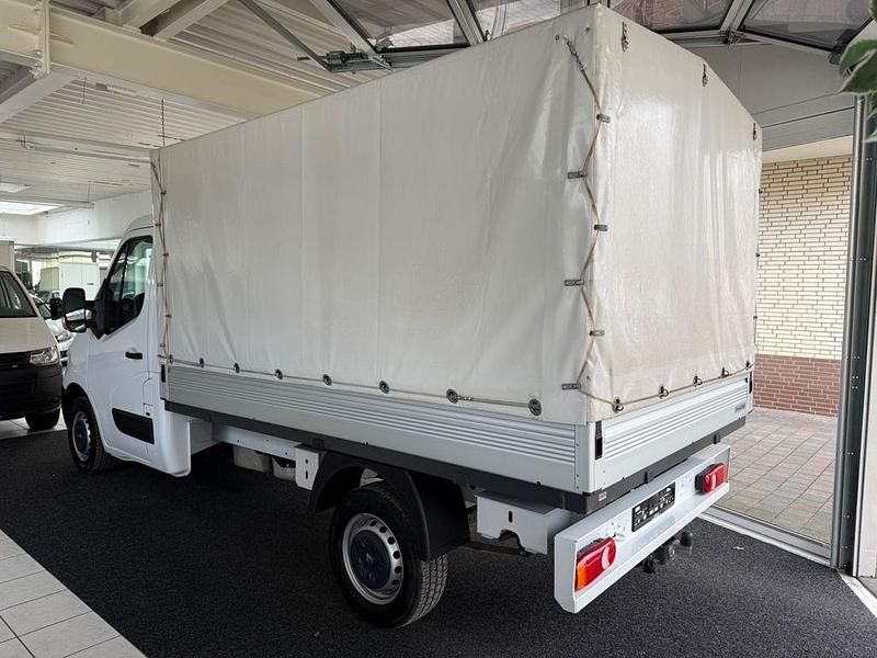 Second-hand Renault Master 131 CP (96 kW) 2019 Alb Monovolum
