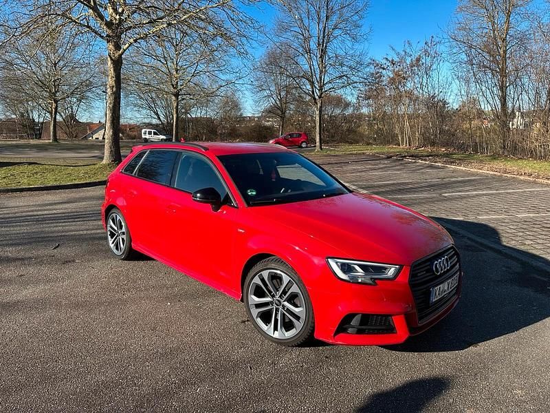 Gebraucht Audi A3 Sportback 190 PS (139 kW) 2017 Rot Kleinwagen
