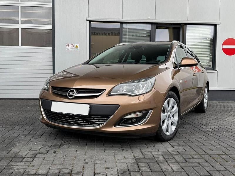 Gebraucht Opel Astra 136 PS (100 kW) 2015 Braun Kombi