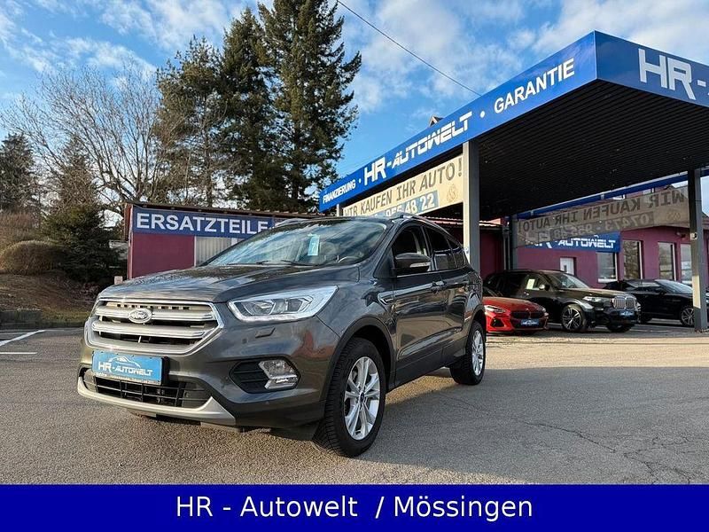 Gebraucht Ford Kuga Titanium 150 PS (110 kW) 2019 Grau SUV