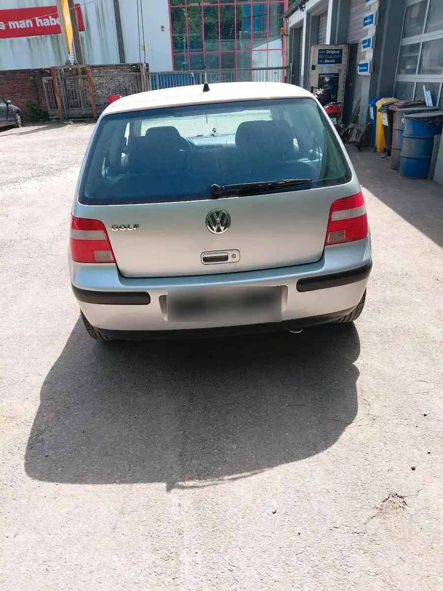 Gebraucht VW Golf IV 75 PS (55 kW) 2003 Silber Limousine