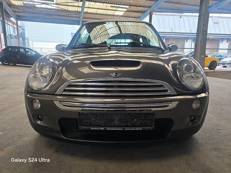 Grau Gebraucht 2006 Mini Cooper S Coupé Coupé | 4.399 € - Bild 1/4