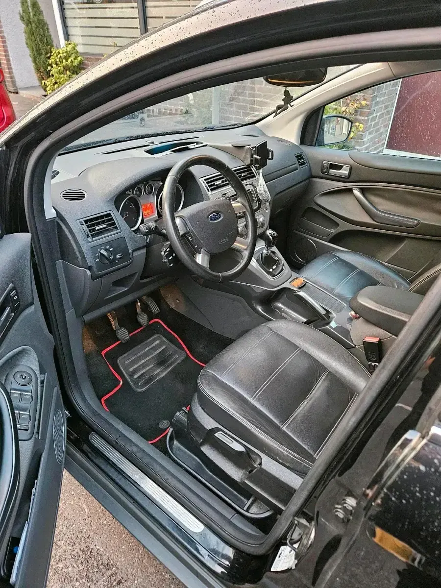 Gebraucht Ford Kuga 200 PS (147 kW) 2009 Schwarz SUV