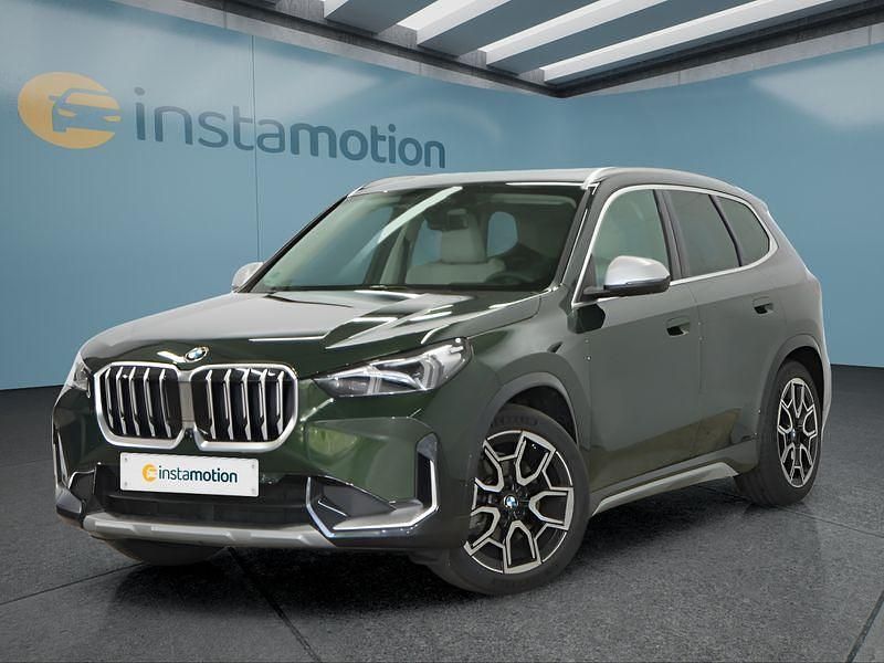 Grün Gebraucht 2024 BMW X1 SUV | 47.749 € (Etwas zu teuer) - Bild 1/4