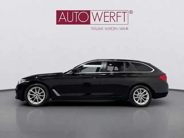 Gebraucht BMW 520 190 PS (139 kW) 2018 Schwarz Kombi