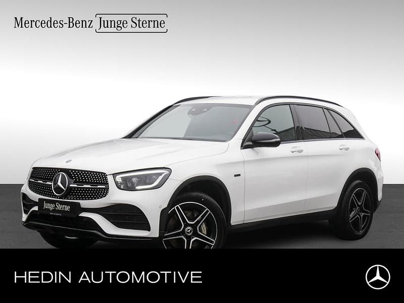 Unilack polarweiß Gebraucht 2020 Mercedes GLC300e AMG Limousine | 33.900 € (Superpreis) - Bild 1/4