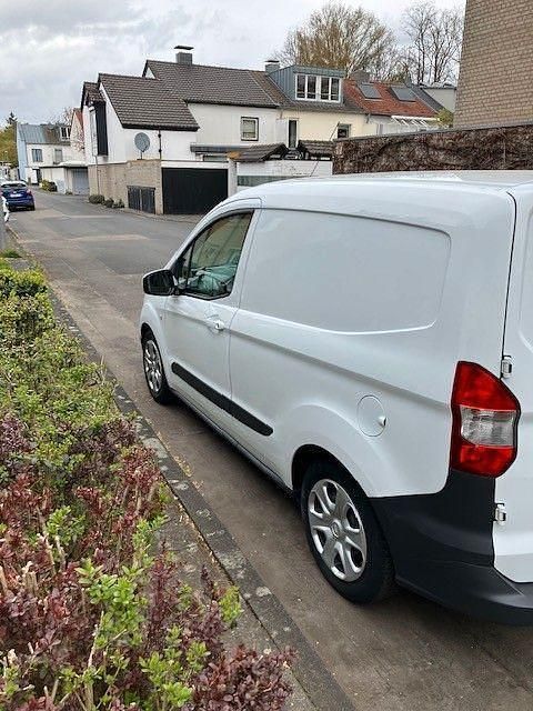 Gebraucht Ford Transit Trend 101 PS (74 kW) 2018 Weiß Kombi