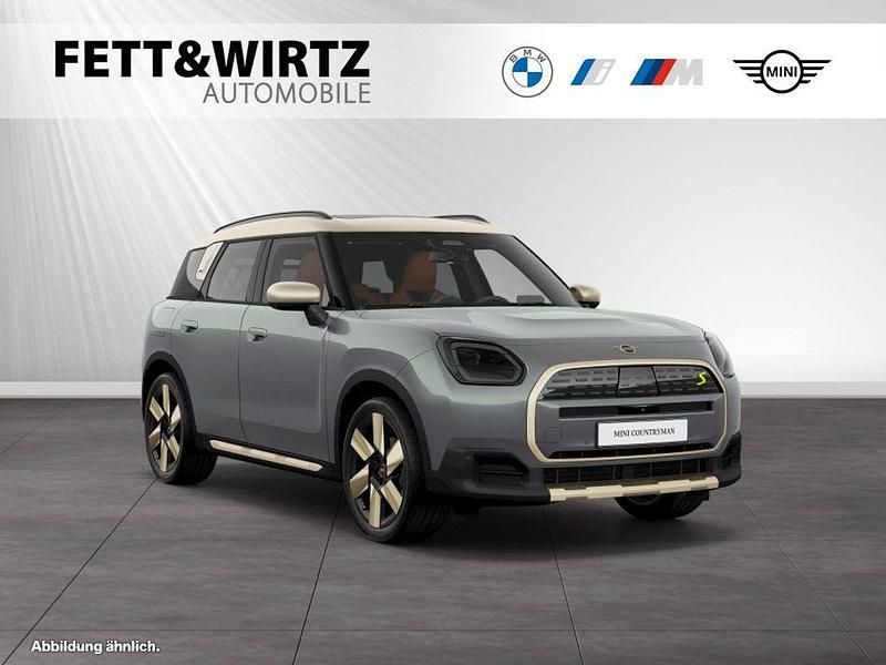 Smokey green metallic Gebraucht 2024 Mini Countryman SUV | 43.471 € (Fairer Preis) - Bild 1/2