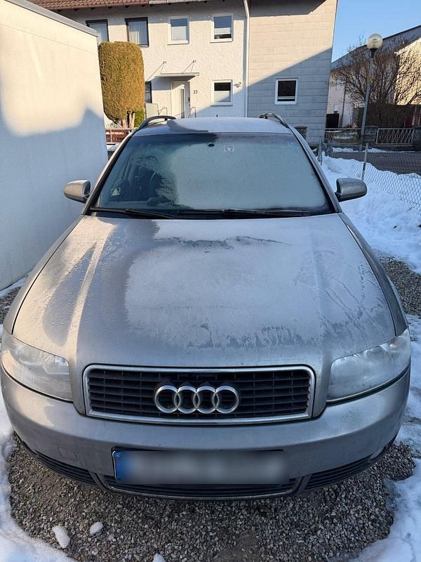Gebraucht Audi A4 131 PS (96 kW) 2002 Silber Kombi