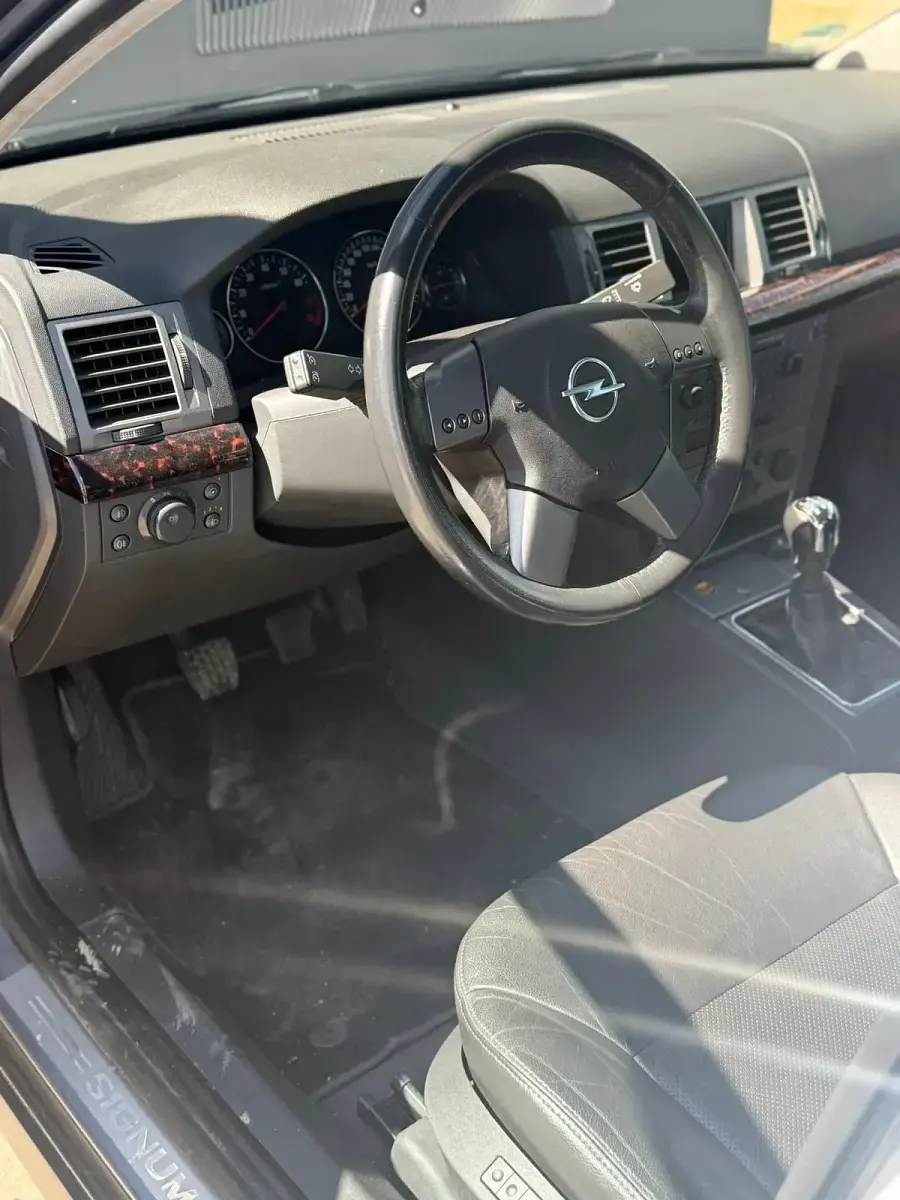 Gebraucht Opel Signum 154 PS (113 kW) 2004 Silber Kleinwagen