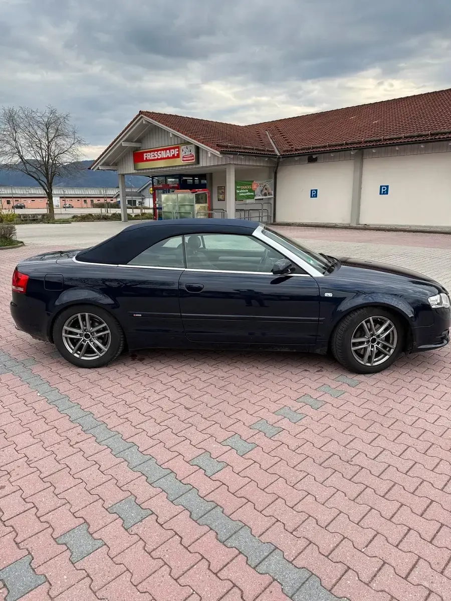 Gebraucht Audi A4 Cabriolet 233 PS (171 kW) 2006 Blau Cabrio