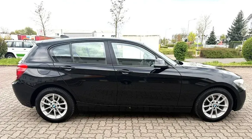 Gebraucht BMW 116 136 PS (100 kW) 2013 Schwarz Kleinwagen