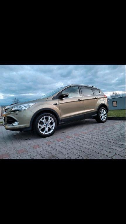 Andere farben Gebraucht 2013 Ford Kuga Trend SUV | 8.450 € (Fairer Preis) - Bild 1/4