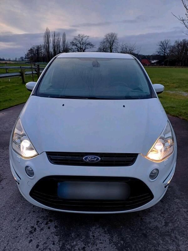 Weiß Gebraucht 2015 Ford S-MAX S Van / Kleinbus | 5.999 € (Superpreis) - Bild 1/4