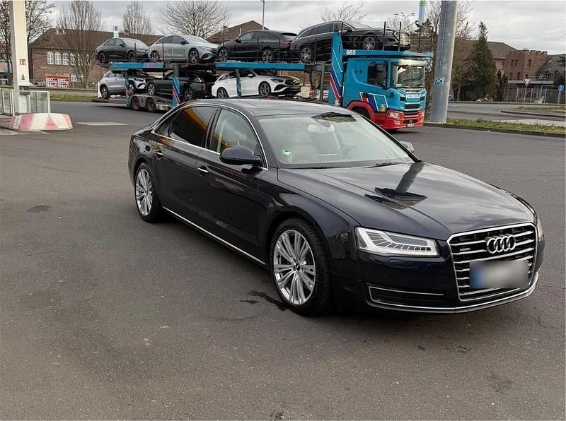 Gebraucht Audi A8L 258 PS (189 kW) 2015 Blau Limousine