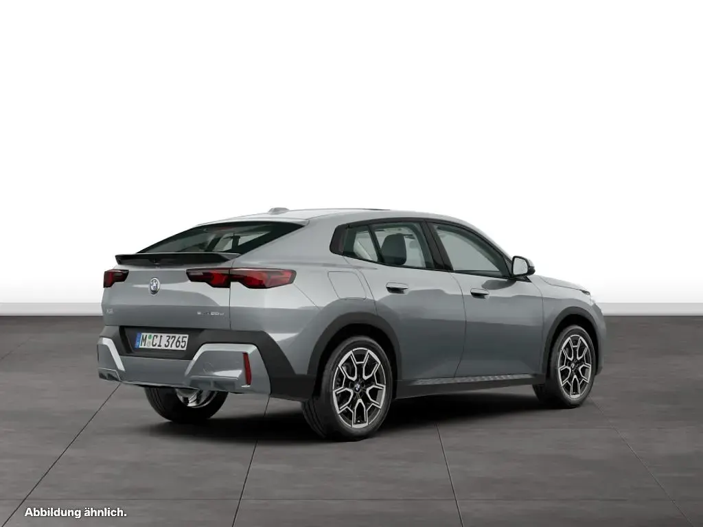 Usata BMW X2 150 CV (110 kW) 2025 Grigio SUV