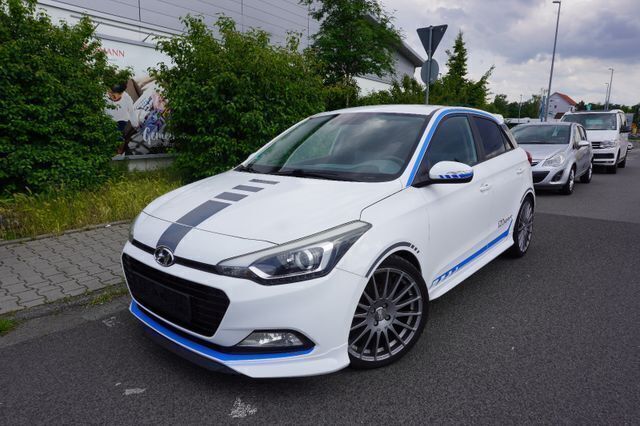 Andere Gebraucht 2016 Hyundai i20 Sport Limousine | 8.500 € - Bild 1/4